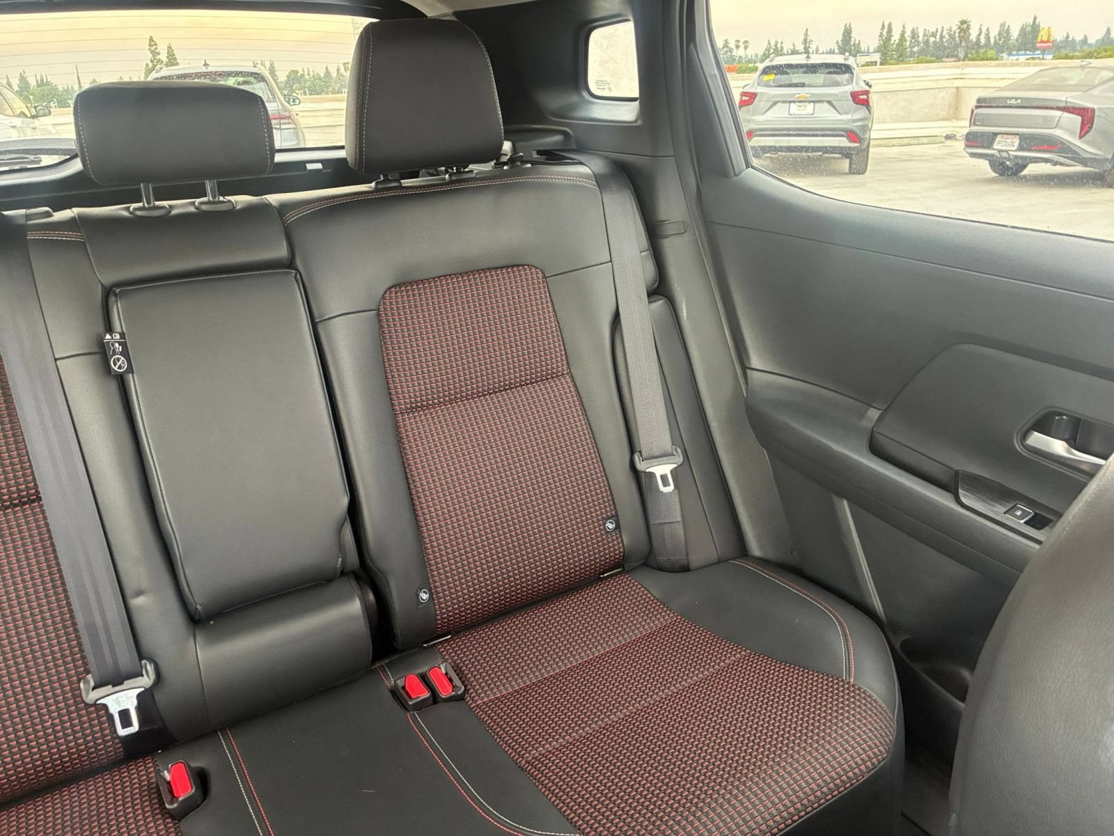 Used 2026 Nissan Kicks SR AWD/4WD image 31