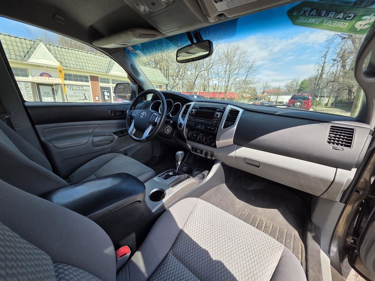 Used 2012 Toyota Tacoma 4x4 Double Cab w/ SR5 Pkg image 35