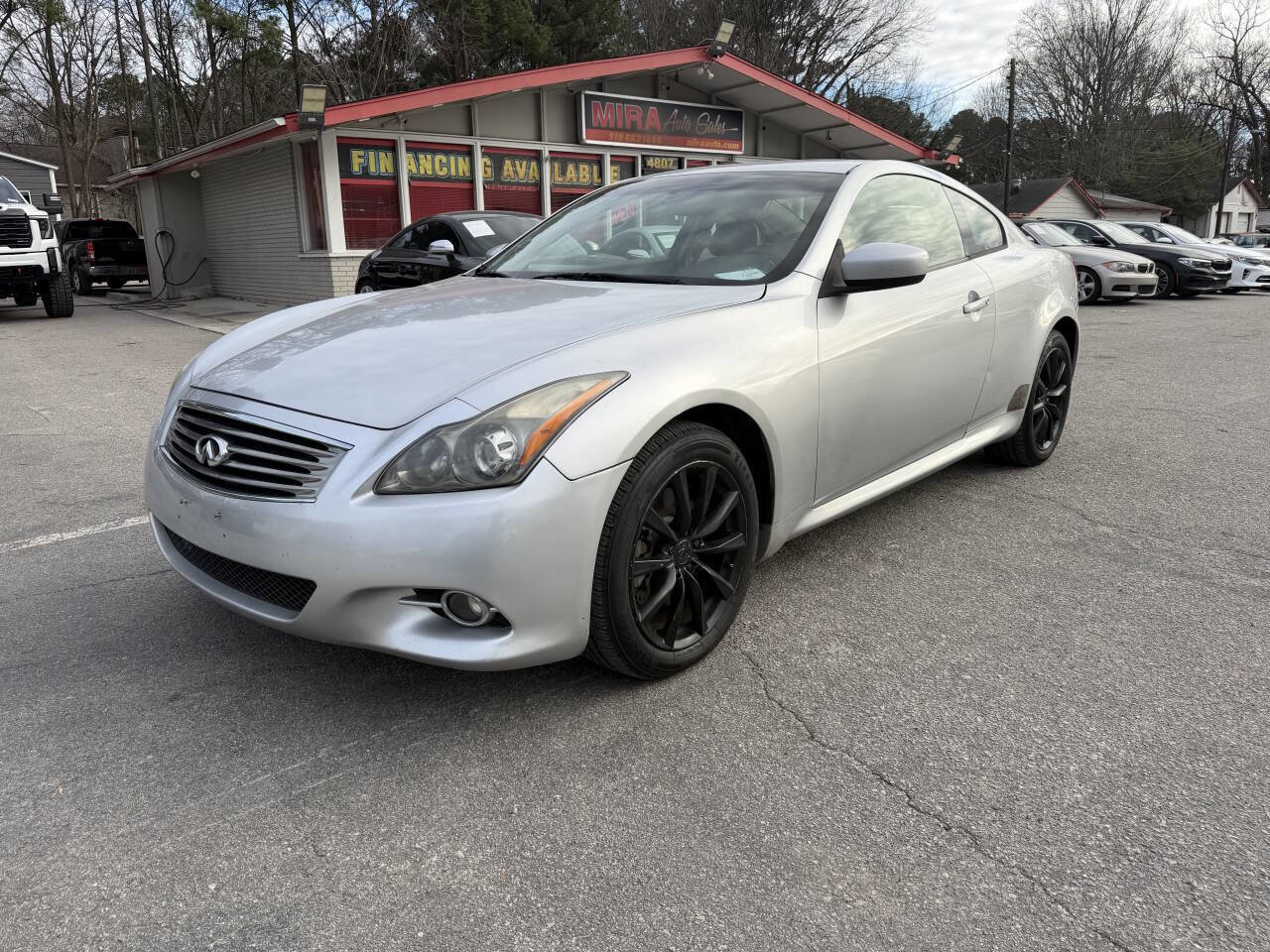 Used 2013 INFINITI G37 x Coupe w/ Premium Pkg image 2