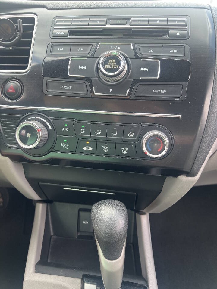 Used 2013 Honda Civic LX image 4