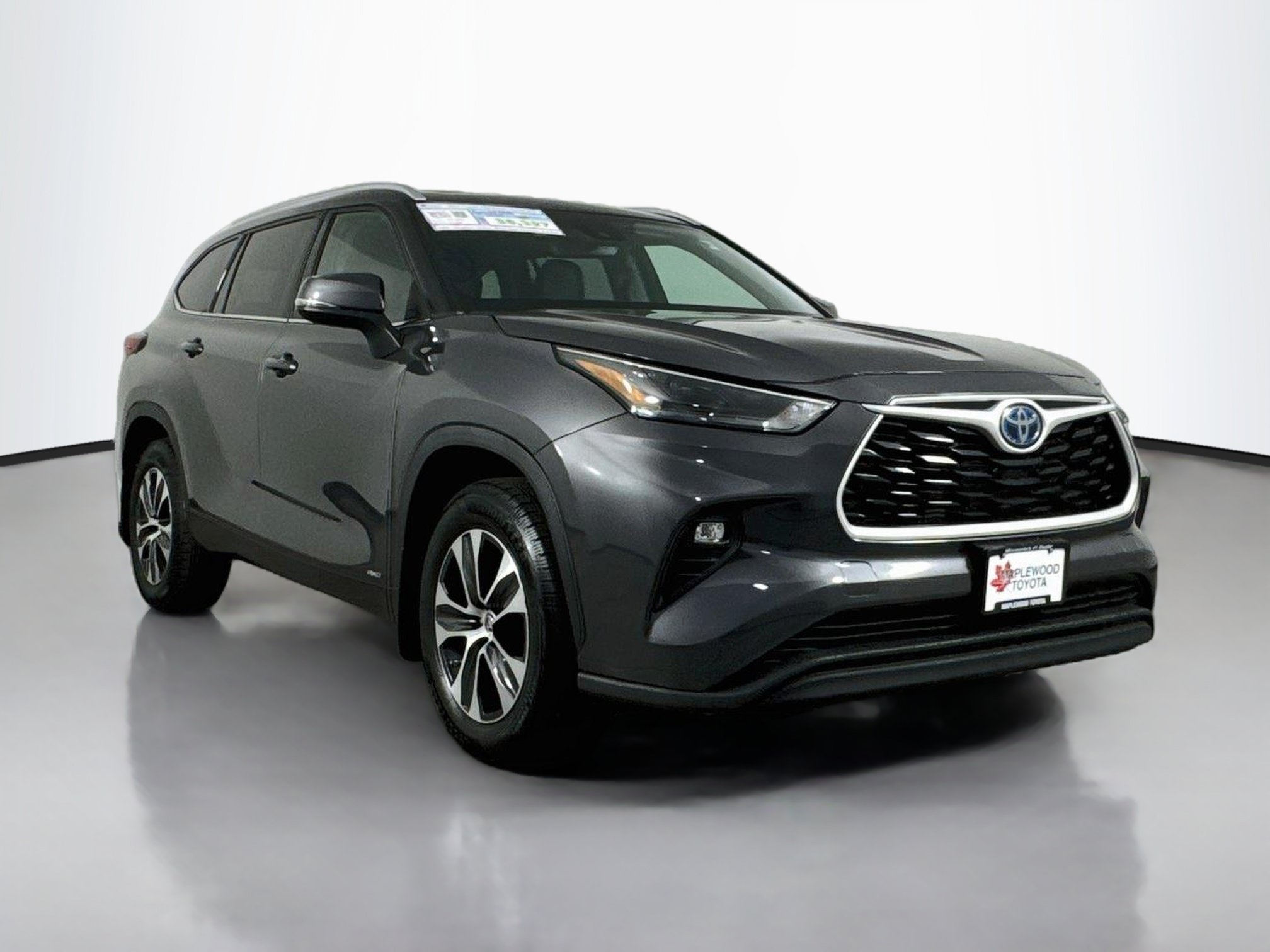 Used 2022 Toyota Highlander XLE