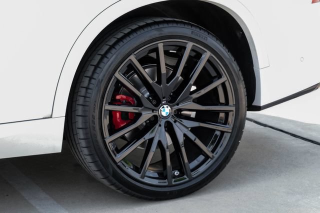 Used 2026 BMW X5 xDrive40i w/ M Sport Package AWD/4WD image 65