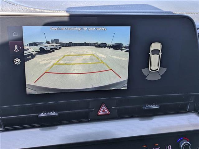 Used 2023 Kia Sportage EX AWD/4WD image 14