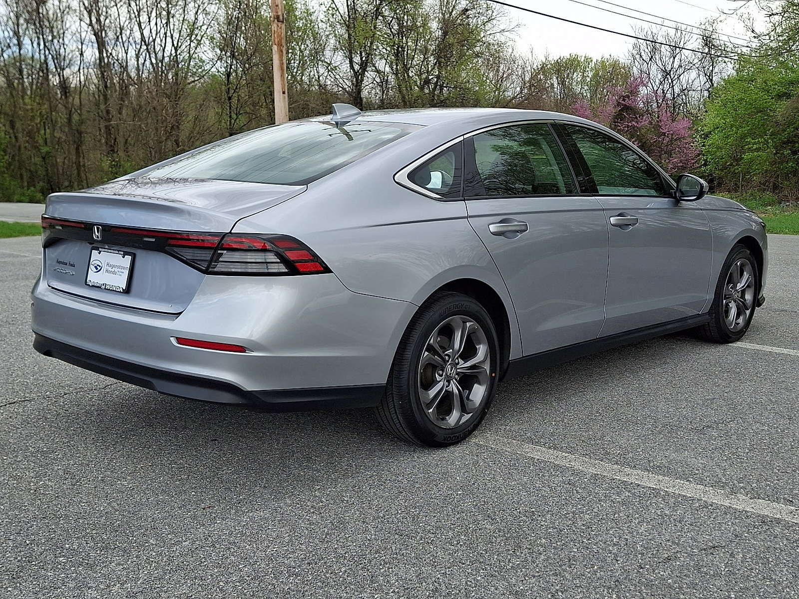 Used 2023 Honda Accord EX image 6