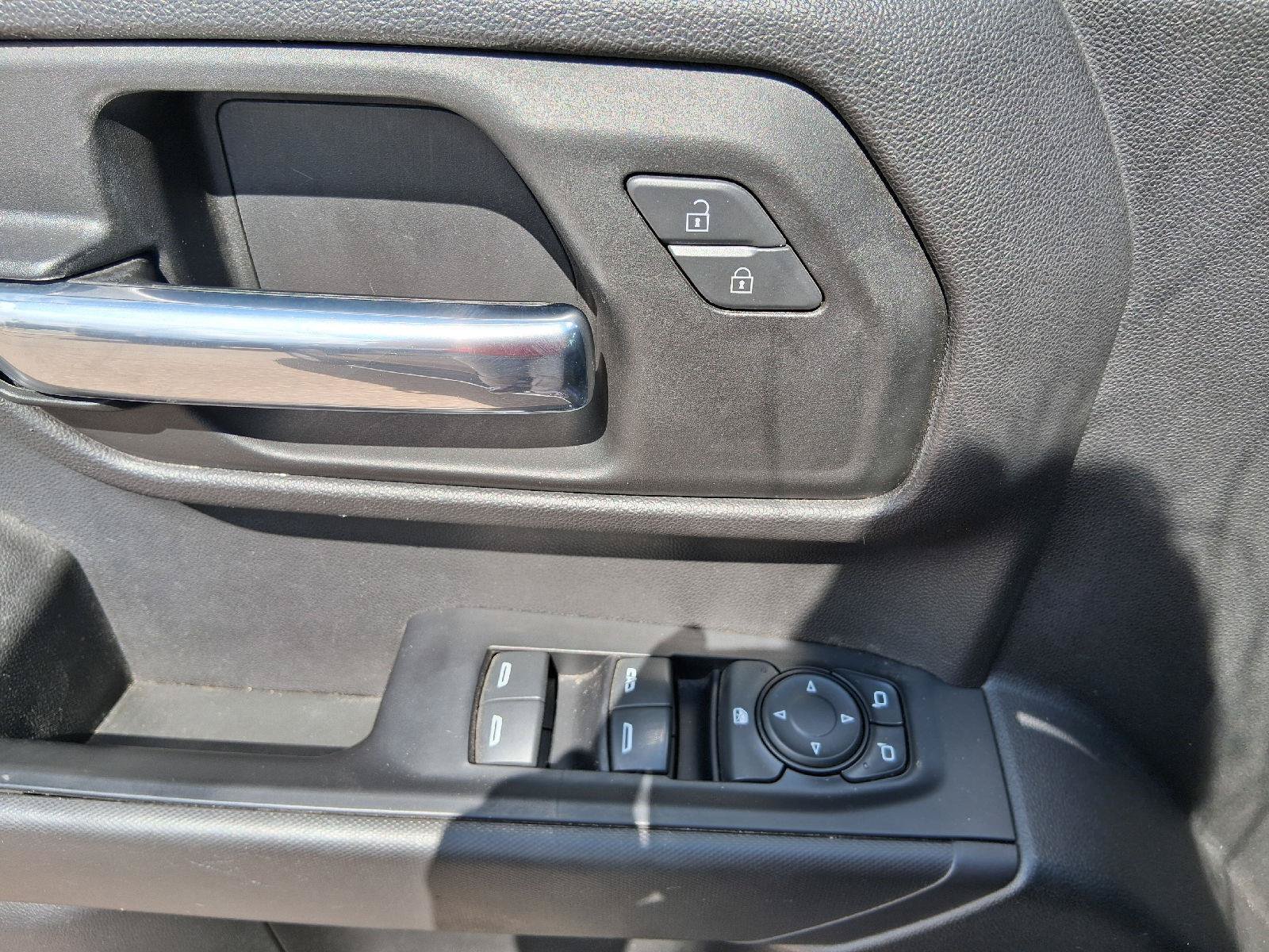 Used 2021 Chevrolet Silverado 1500 Custom w/ Safety Confidence Package RWD image 19