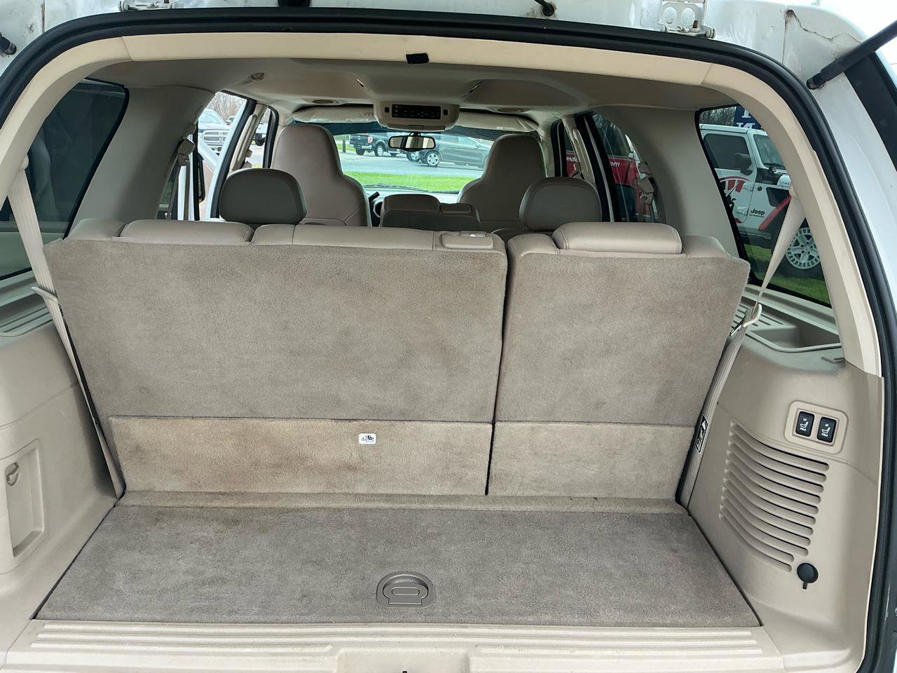 Used 2003 Ford Expedition Eddie Bauer image 23