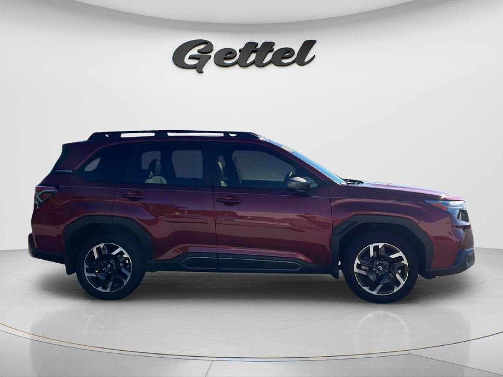 Used 2025 Subaru Forester Limited AWD/4WD image 4