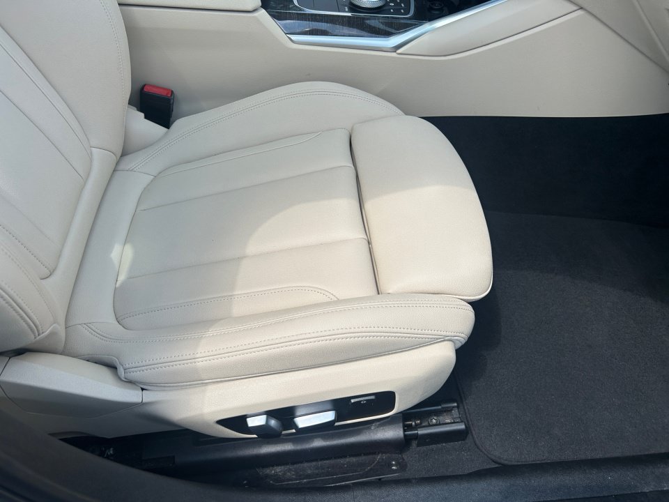 Used 2021 BMW 330i xDrive Sedan AWD/4WD image 28