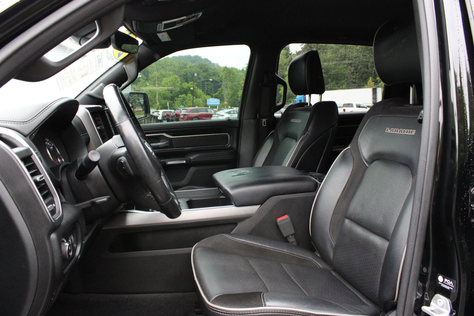Used 2021 RAM 1500 Laramie w/ Sport Appearance Package AWD/4WD image 18