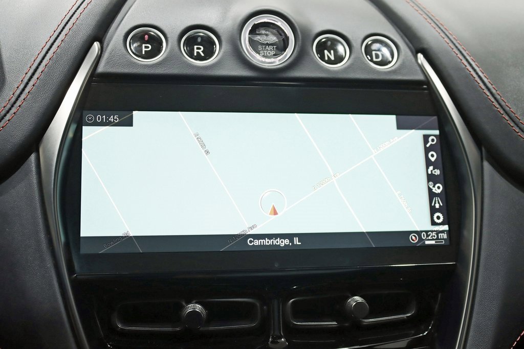 Used 2024 Aston Martin DBX 707 image 18