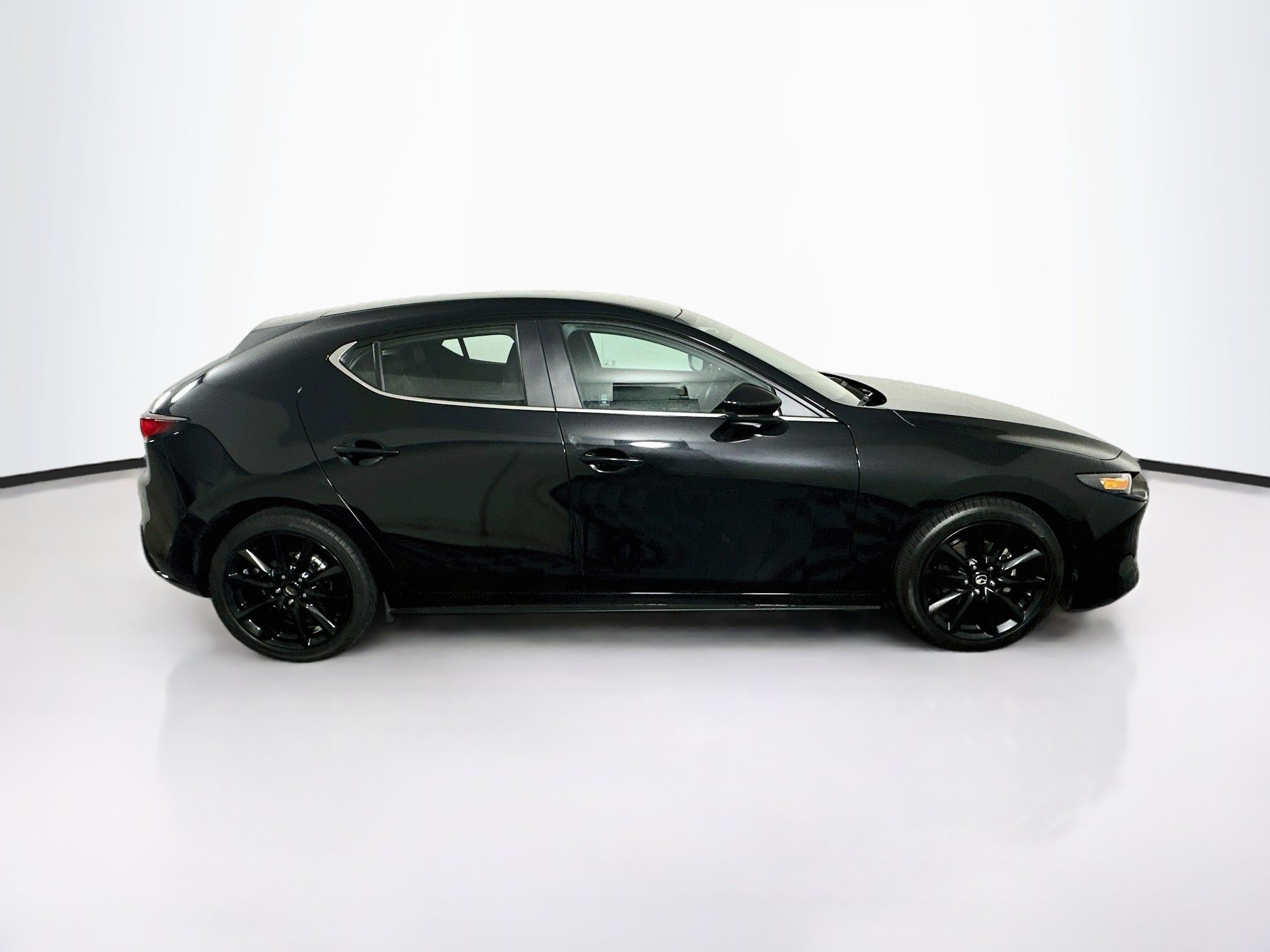 Used 2024 MAZDA MAZDA3 s FWD image 10