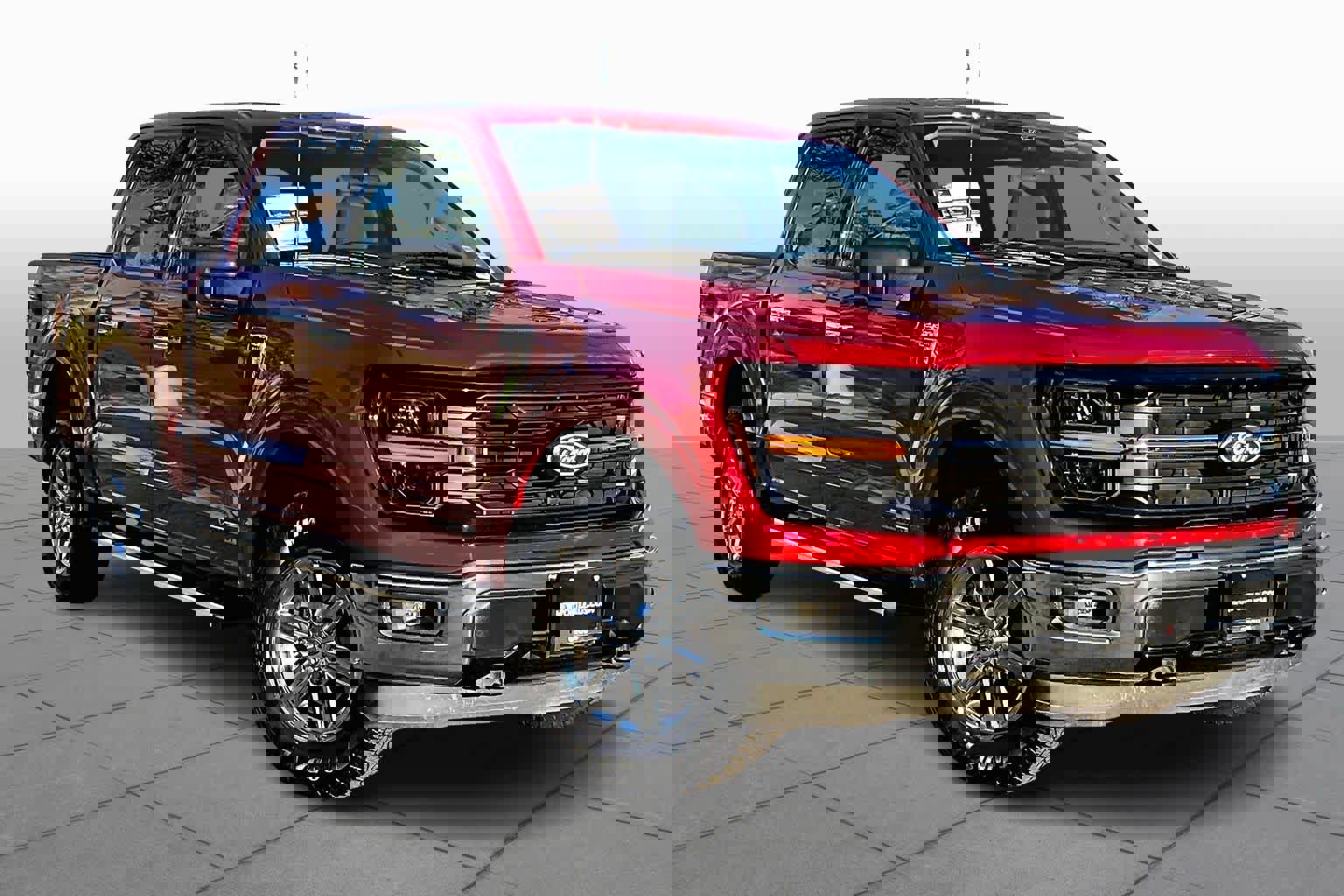 Used 2025 Ford F150 XLT w/ Equipment Group 301A Standard image 2