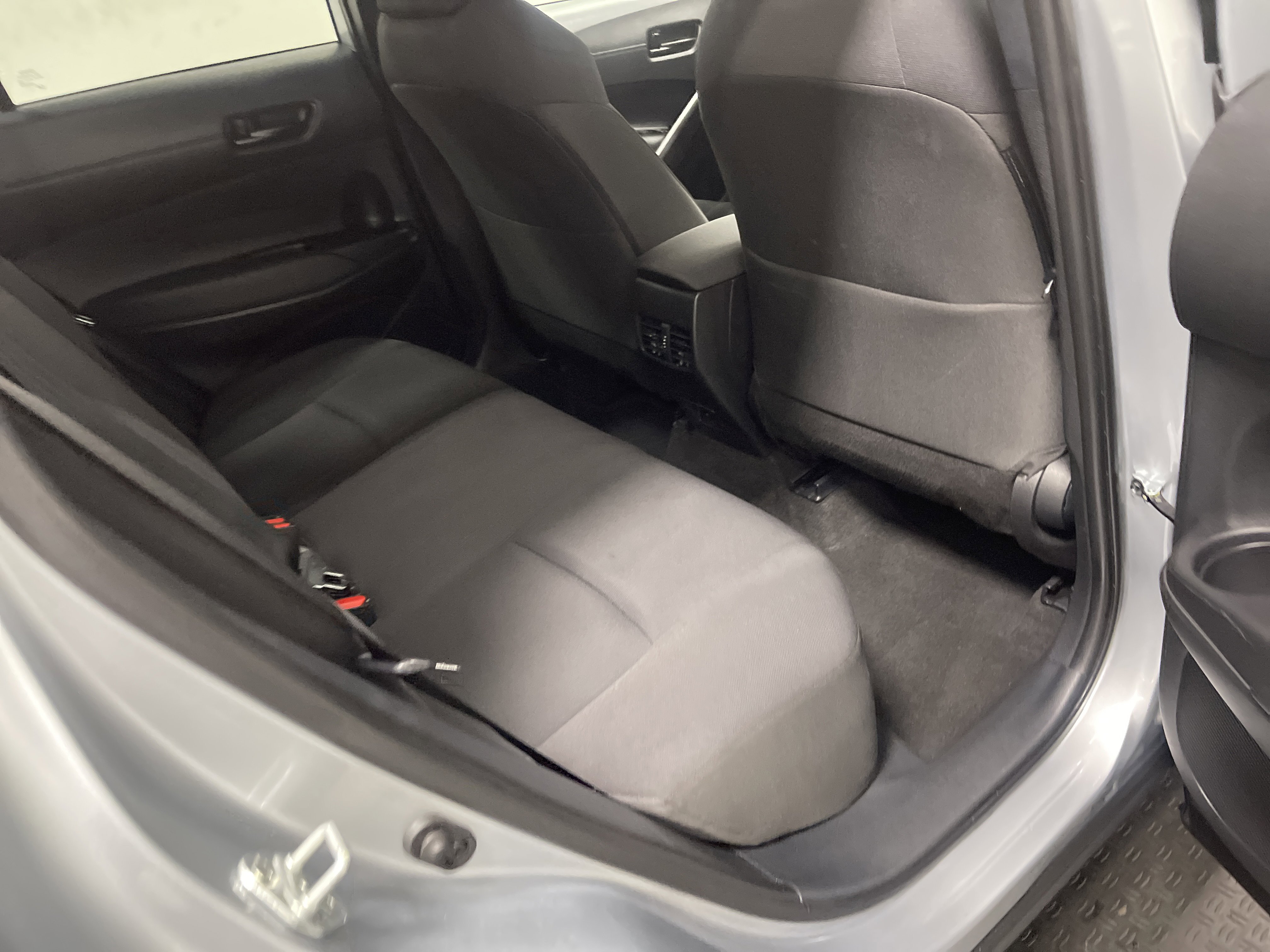 Used 2024 Toyota Corolla Cross LE image 21
