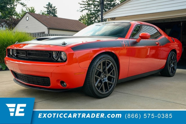Used 2017 Dodge Challenger R/T w/ Quick Order Package 22P T/A