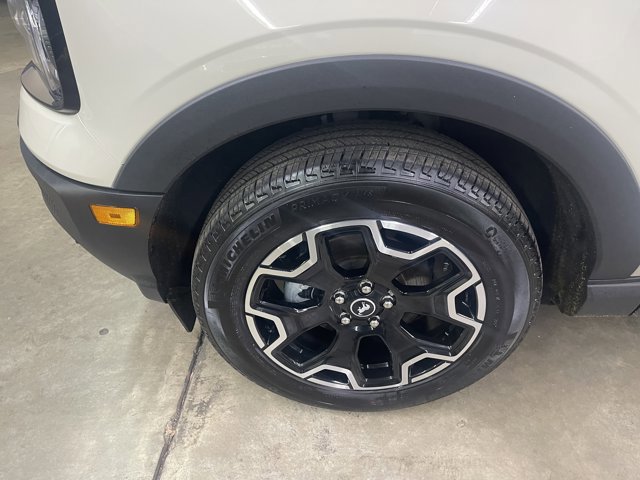 Certified 2025 Ford Bronco Sport Outer Banks w/ Outer Banks Tech Package+ AWD/4WD image 10