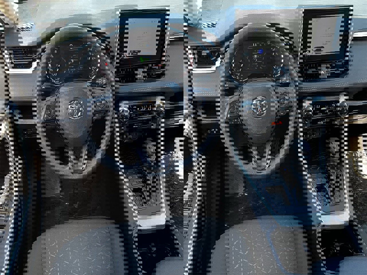 Used 2024 Toyota RAV4 XLE image 10