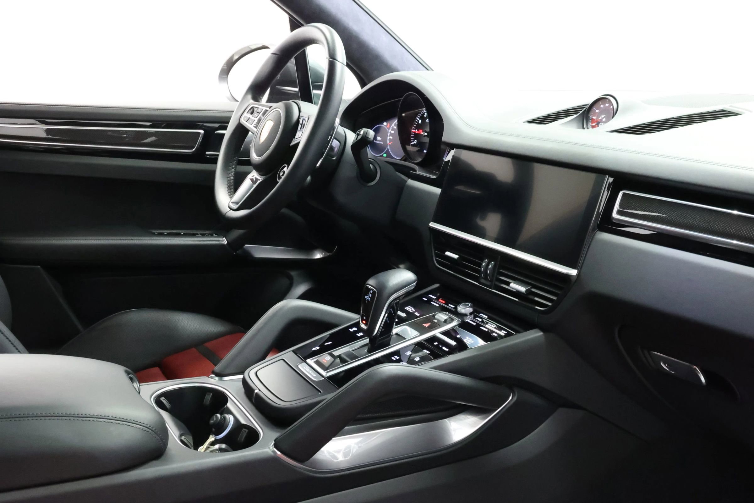 Used 2020 Porsche Cayenne Turbo image 84