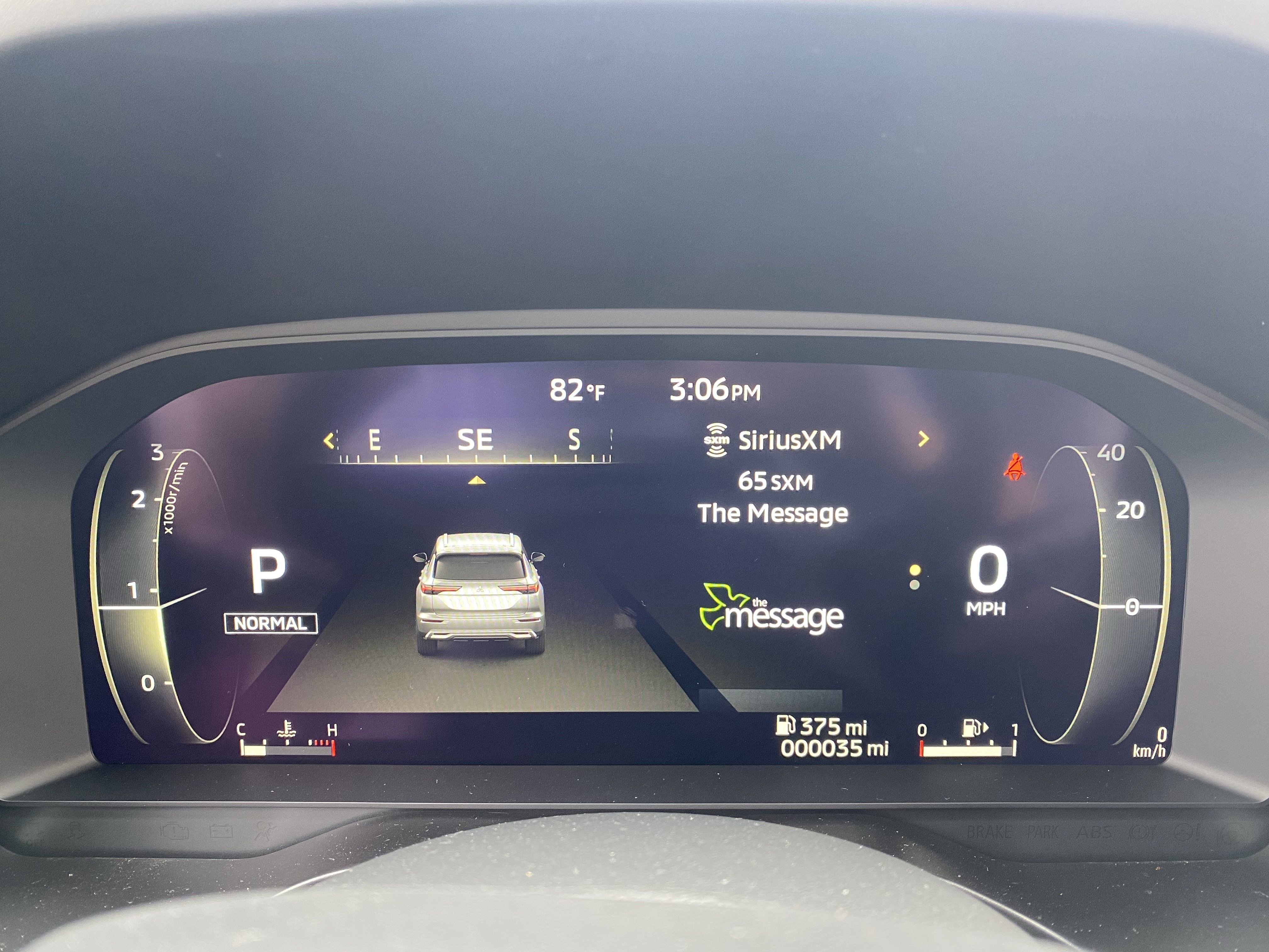 New 2025 Mitsubishi Outlander AWD image 9