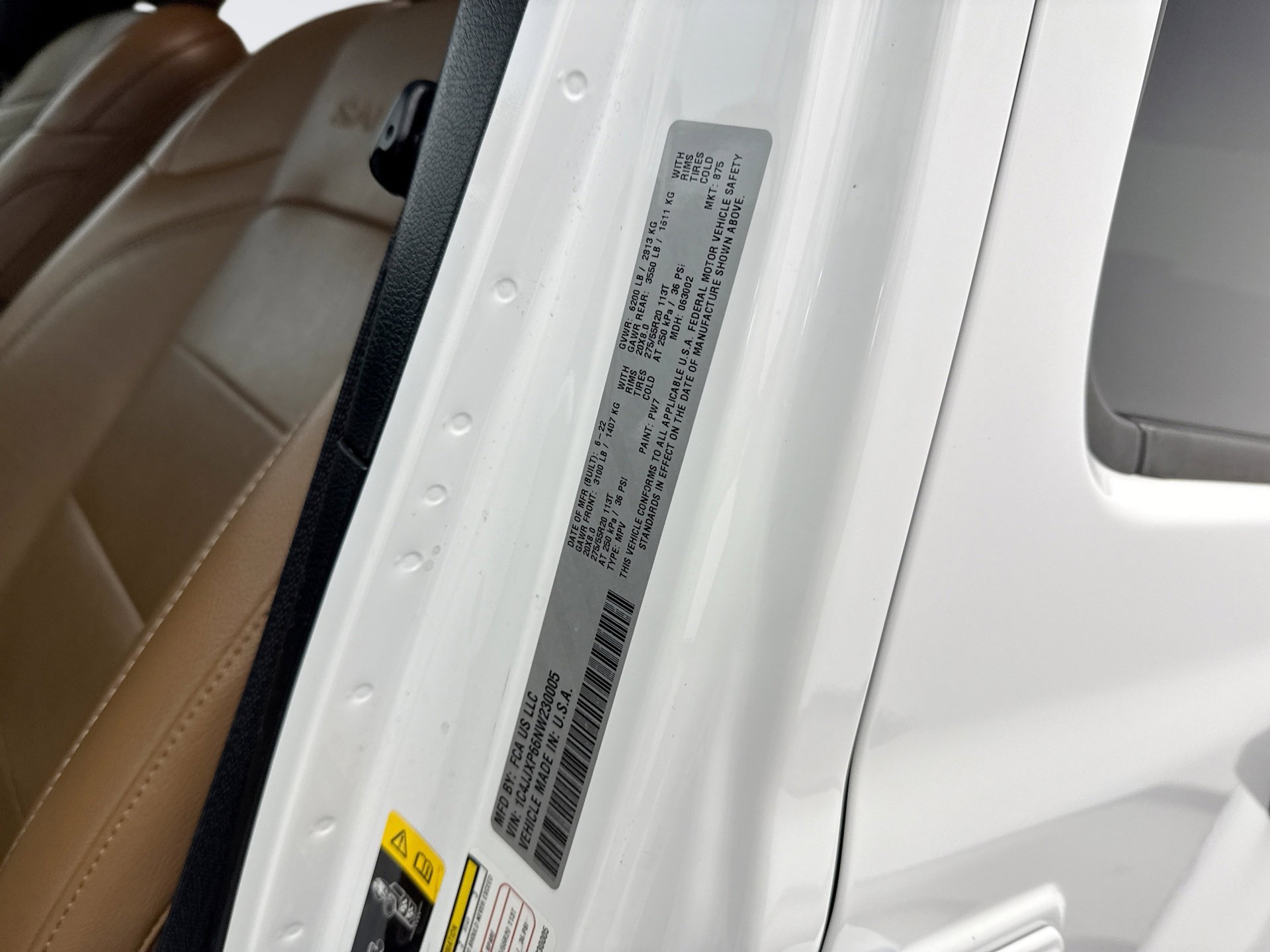 Used 2022 Jeep Wrangler Unlimited Sahara w/ Cold Weather Group image 19