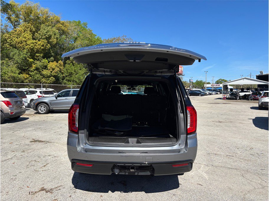 Used 2022 GMC Yukon XL SLE w/ Gmc Pro Safety Plus Package image 46