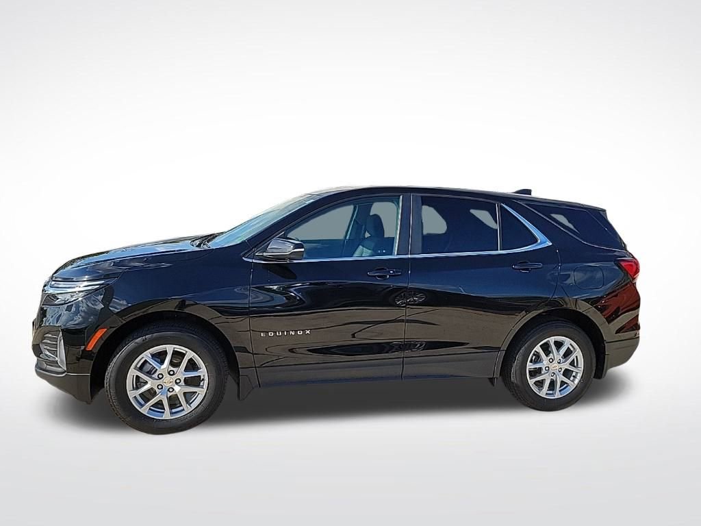 Used 2022 Chevrolet Equinox LT image 2