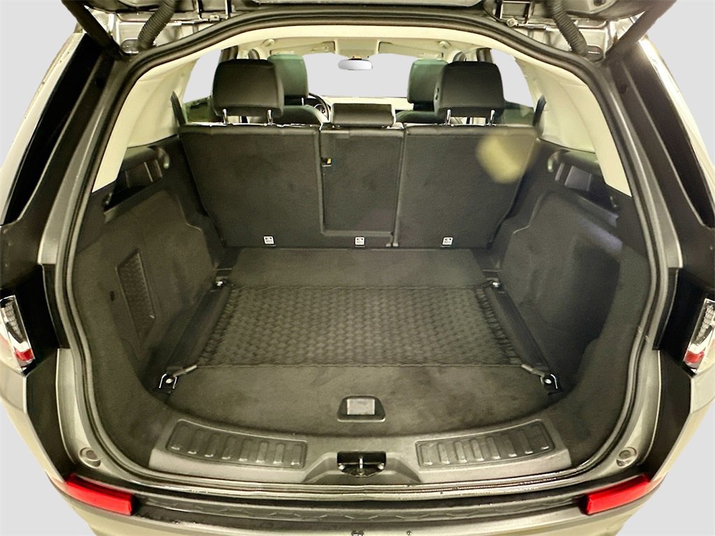 Used 2018 Land Rover Discovery Sport HSE image 28