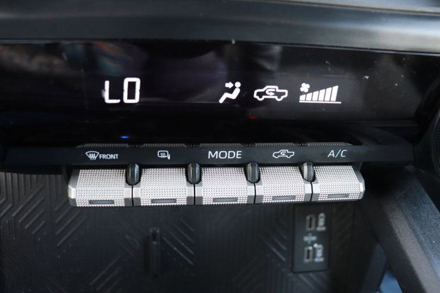 Used 2024 Toyota Tacoma TRD Sport image 15