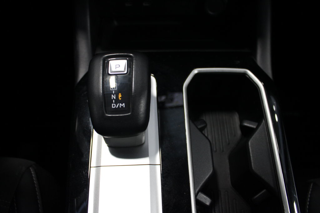 Used 2025 Mitsubishi Outlander SE AWD/4WD image 17