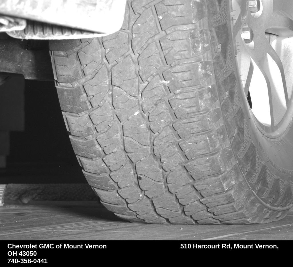 Used 2017 Chevrolet Silverado 1500 LT w/ All Star Edition AWD/4WD image 46