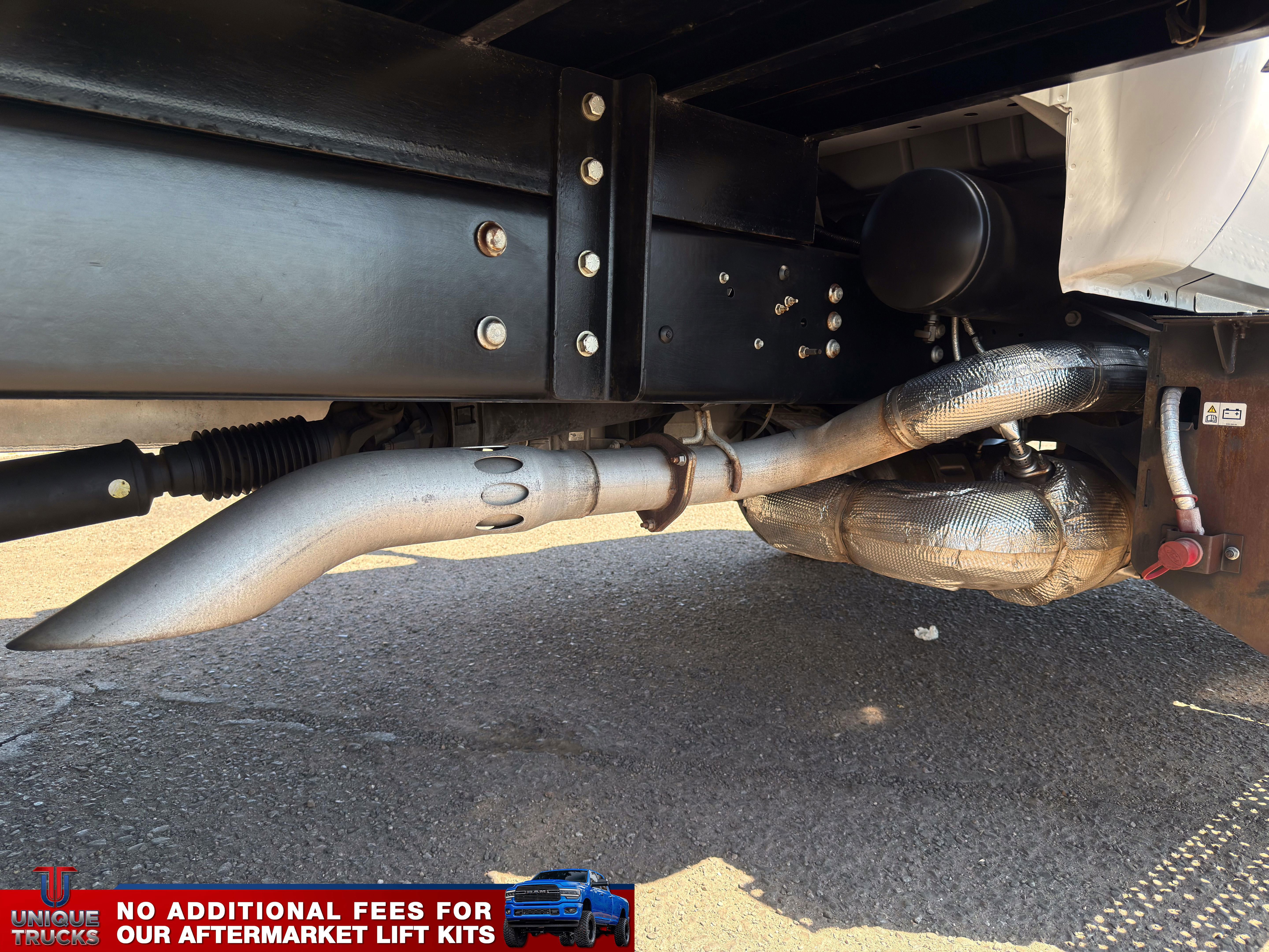 Used 2018 Ford F750 2WD Regular Cab Super Duty image 16