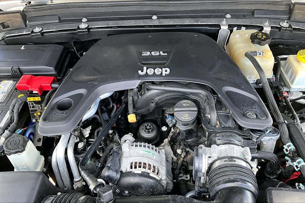 Used 2020 Jeep Gladiator Sport w/ Quick Order Package 24S AWD/4WD image 31