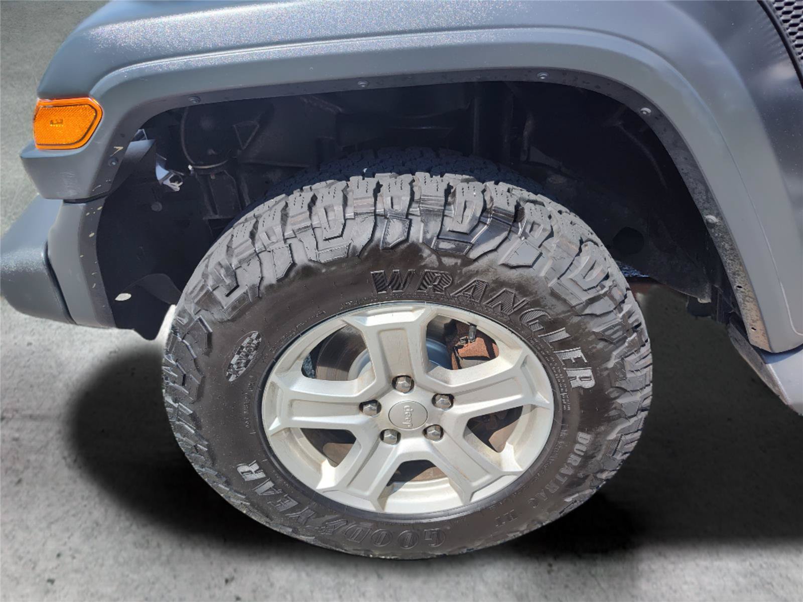 Used 2018 Jeep Wrangler Unlimited Sport S AWD/4WD image 26