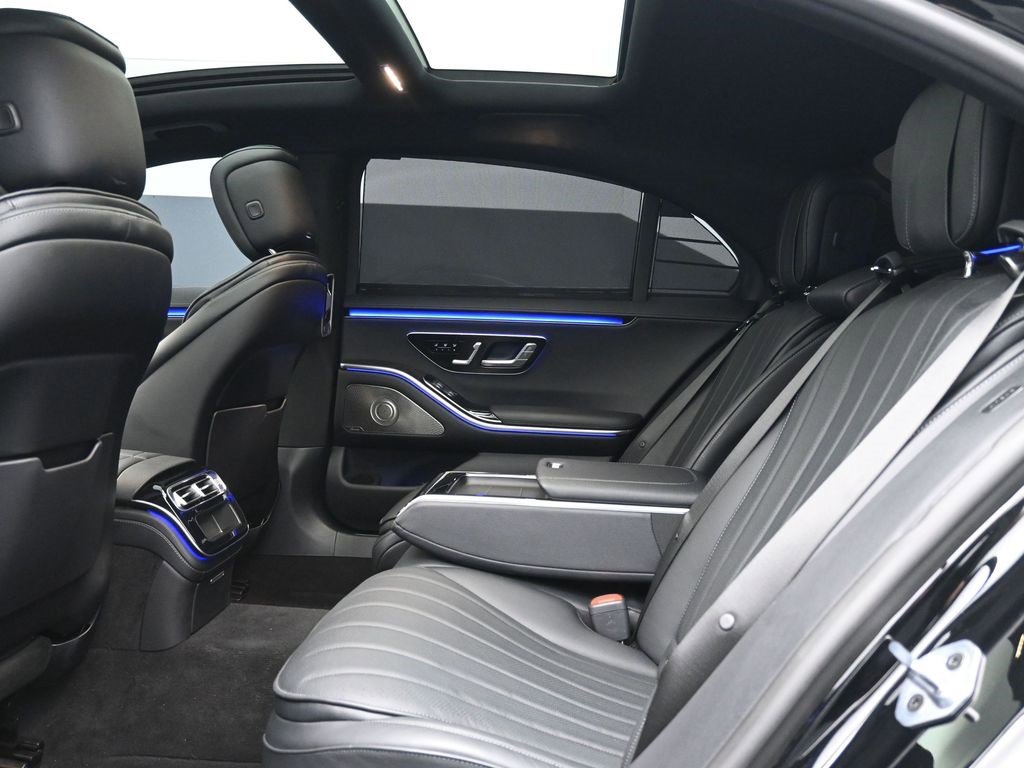 Used 2023 Mercedes-Benz S 580 4MATIC Sedan image 19