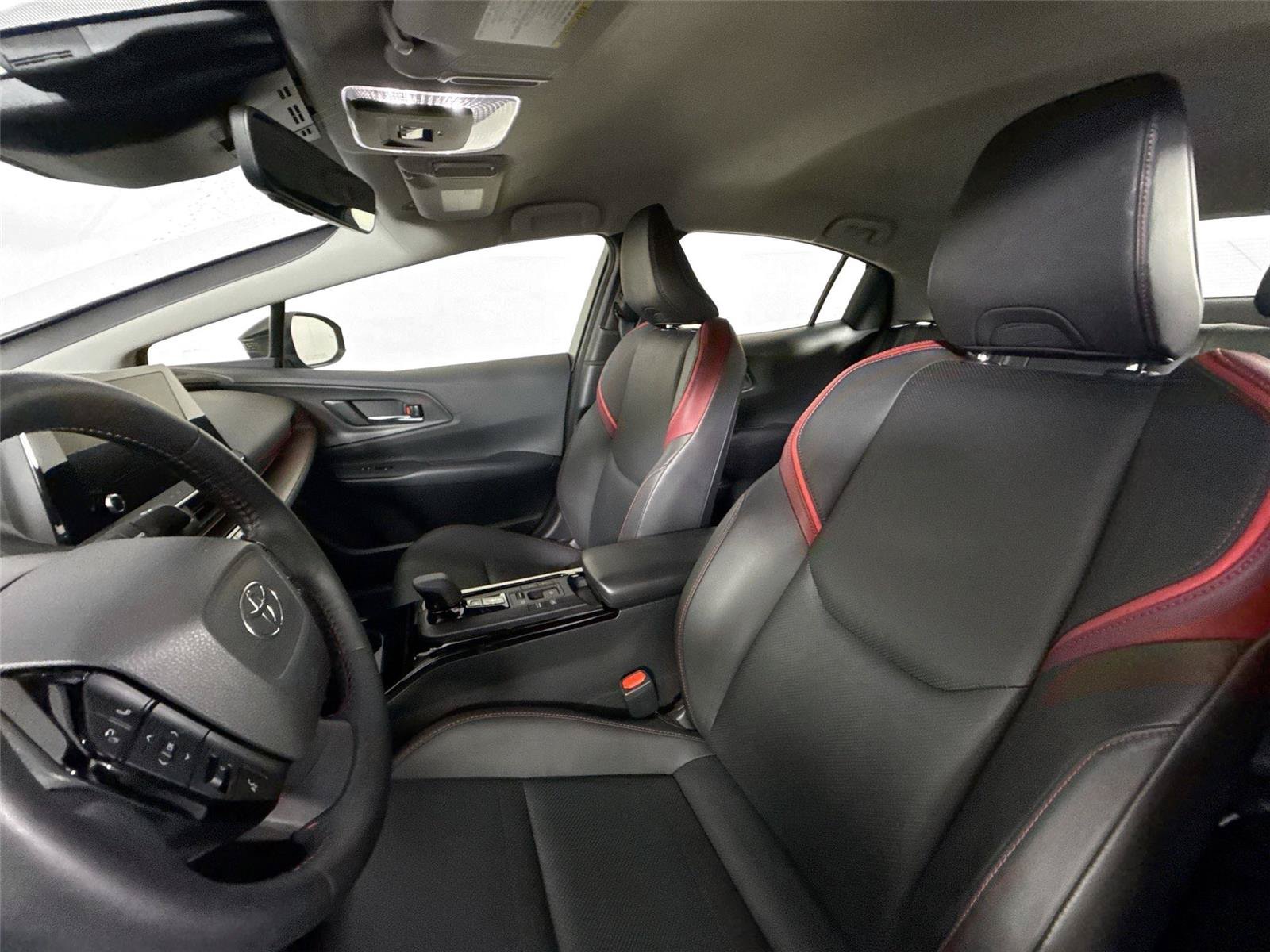 Certified 2025 Toyota Prius Plug-In Hybrid FWD image 3