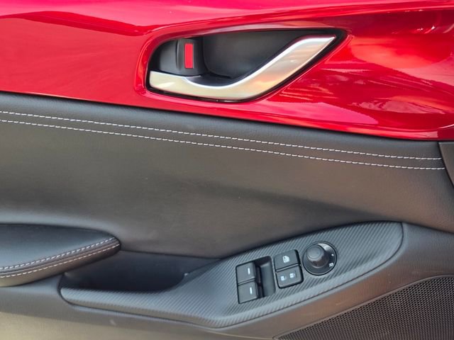 New 2026 MAZDA MX-5 Miata RF Grand Touring RWD image 33