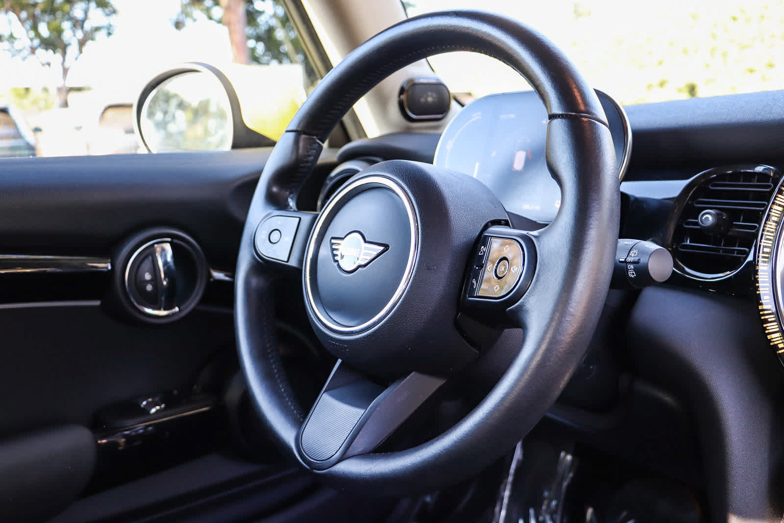 Used 2023 MINI Cooper SE FWD image 16