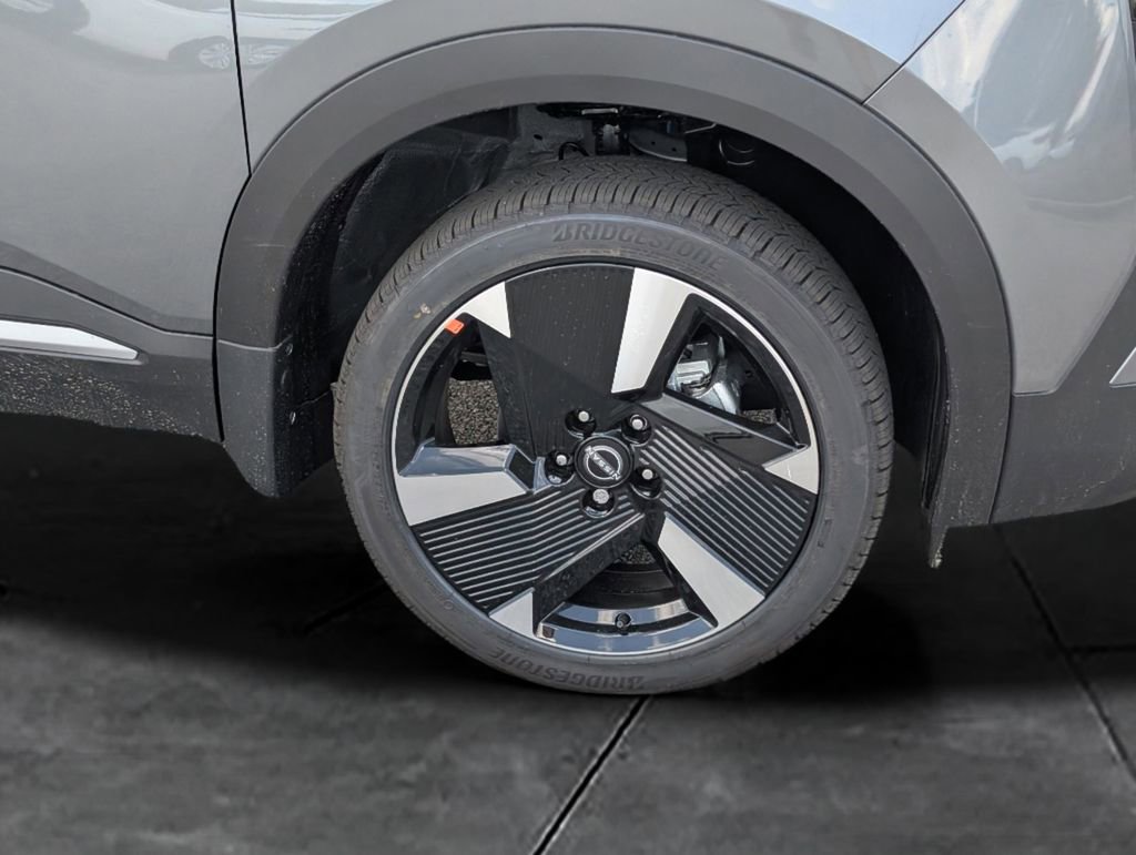 New 2026 Nissan Kicks SR image 11