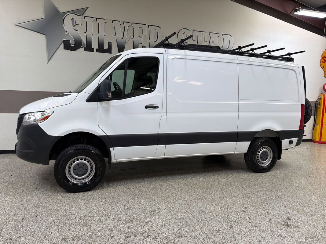 Used 2020 Mercedes-Benz Sprinter 2500 image 4