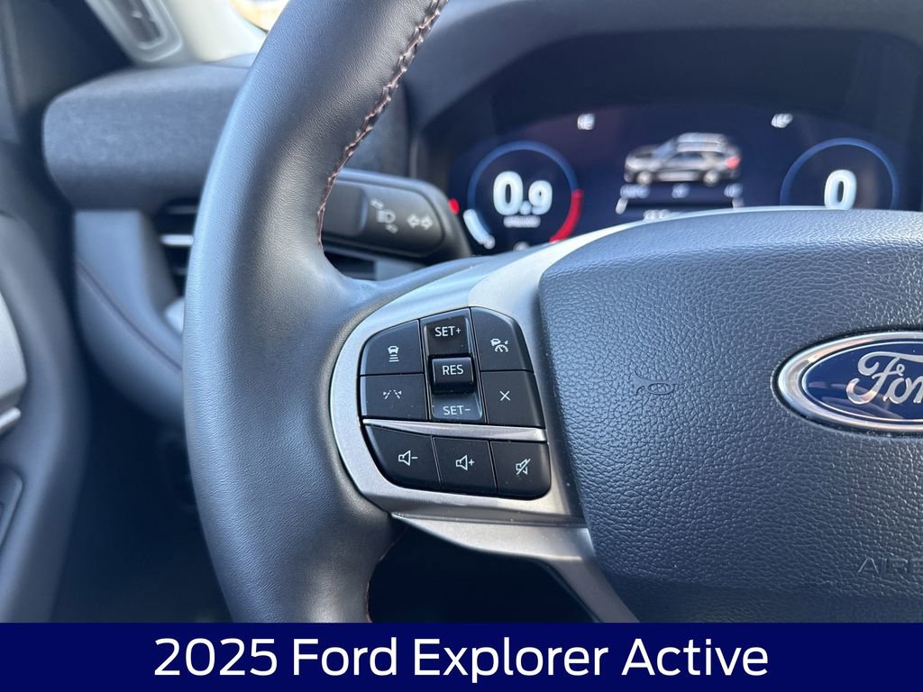 Used 2025 Ford Explorer Active image 20