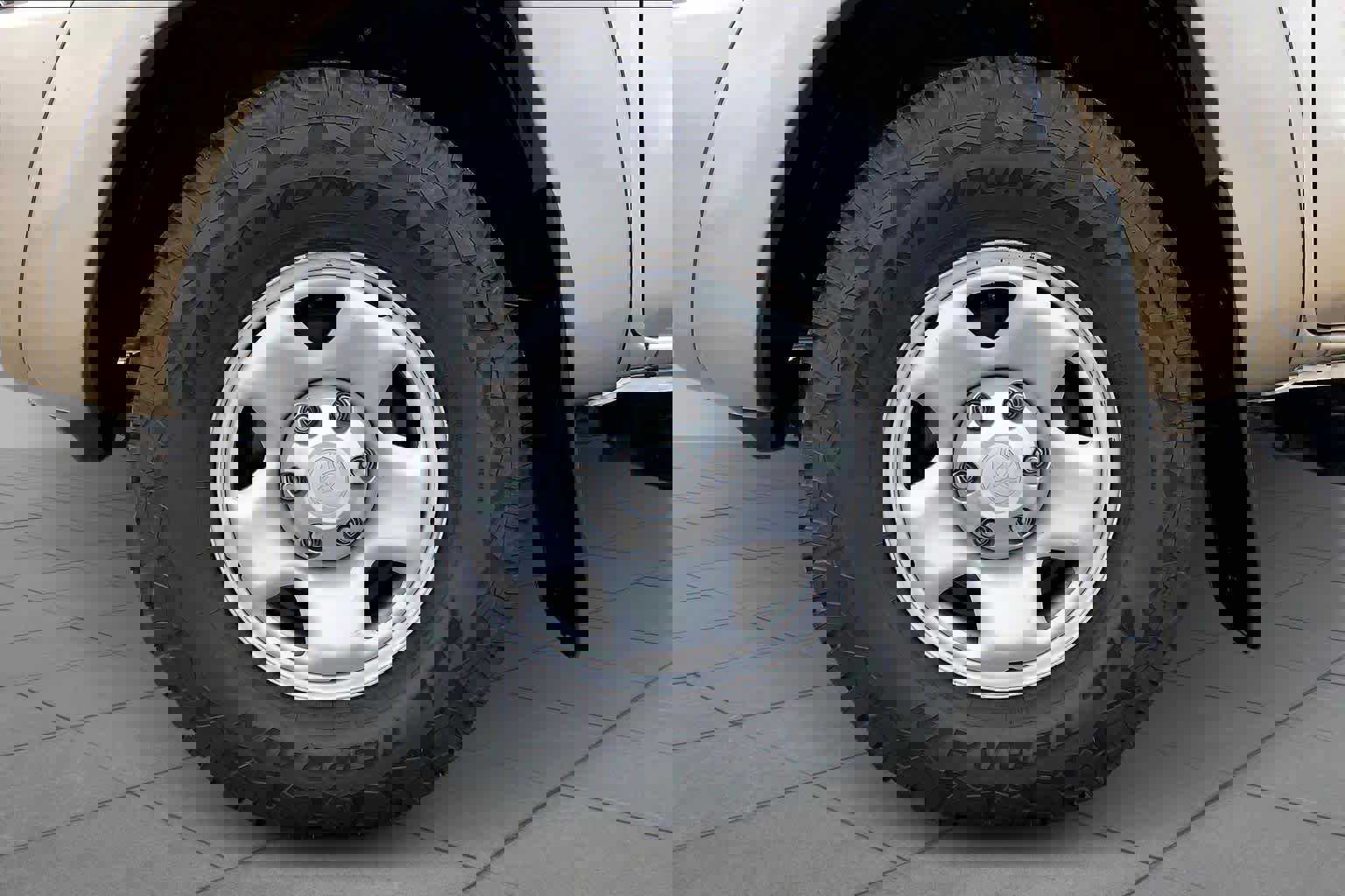 Used 2005 Toyota Tacoma PreRunner image 10