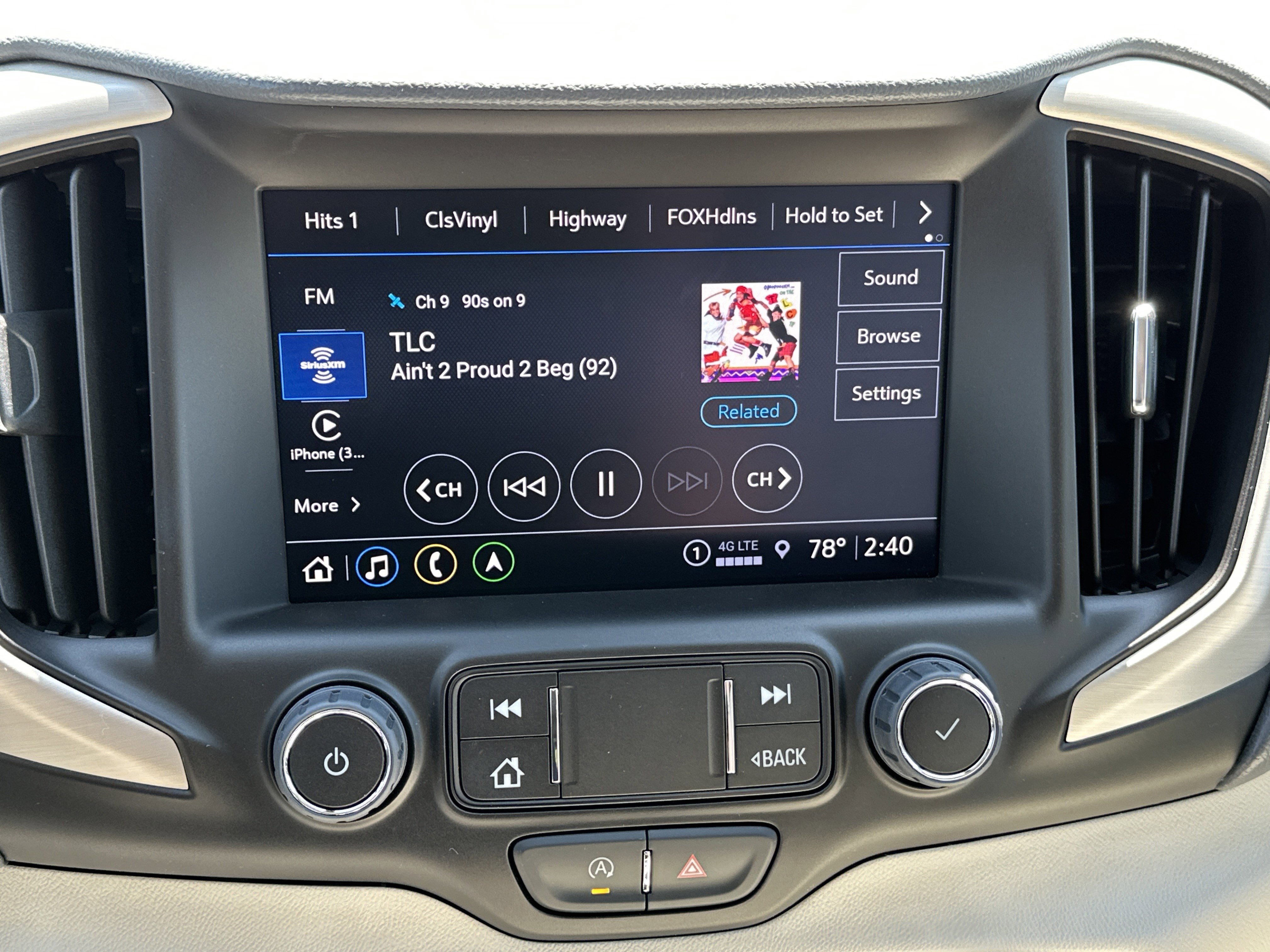 Used 2023 GMC Terrain Denali w/ Denali Premium Package image 26