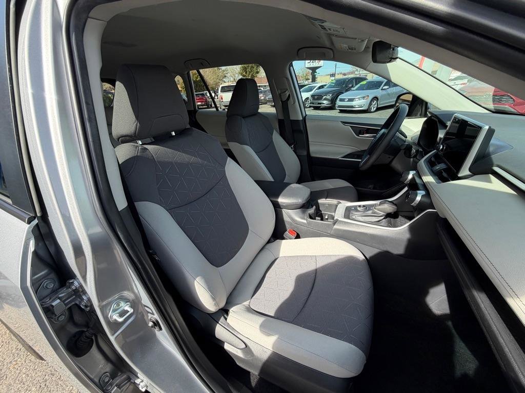 Used 2024 Toyota RAV4 XLE w/ Weather Package image 10