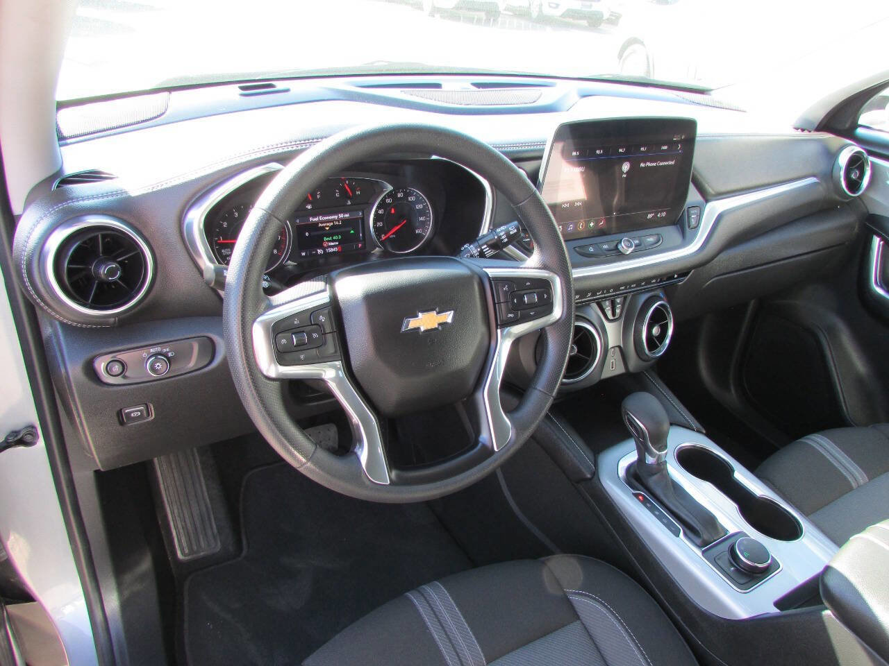 Used 2025 Chevrolet Blazer LT image 12