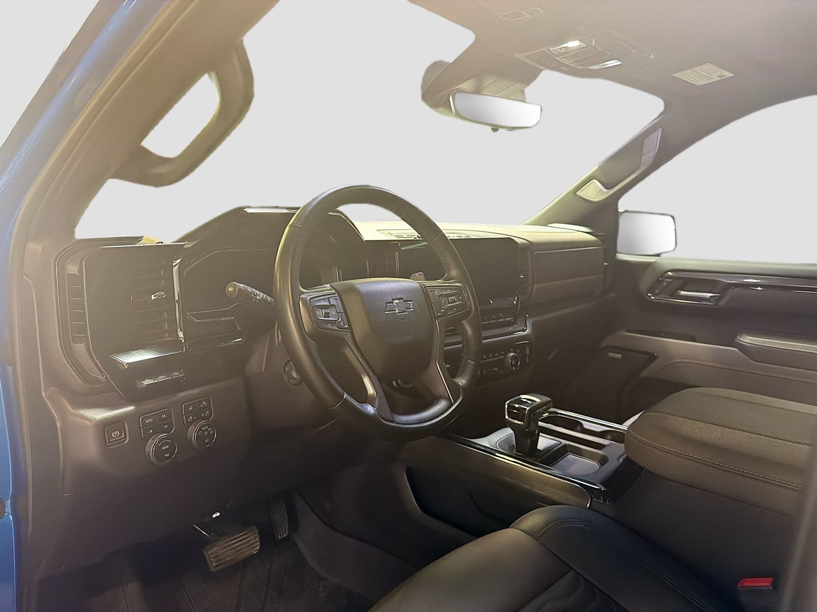 Used 2024 Chevrolet Silverado 1500 ZR2 w/ Technology Package AWD/4WD image 9