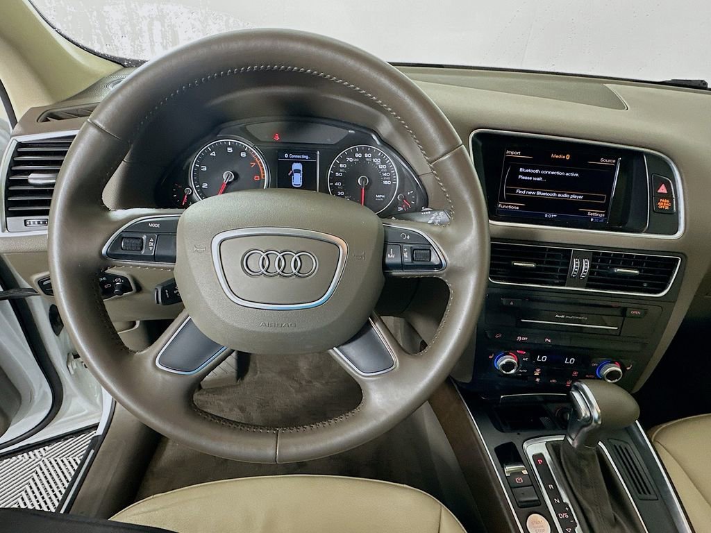 Used 2017 Audi Q5 2.0T Premium Plus w/ Technology Package image 11