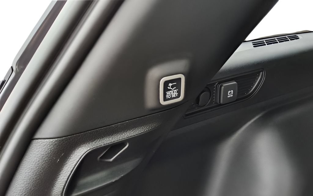 New 2026 Jeep Grand Cherokee Limited AWD/4WD image 32
