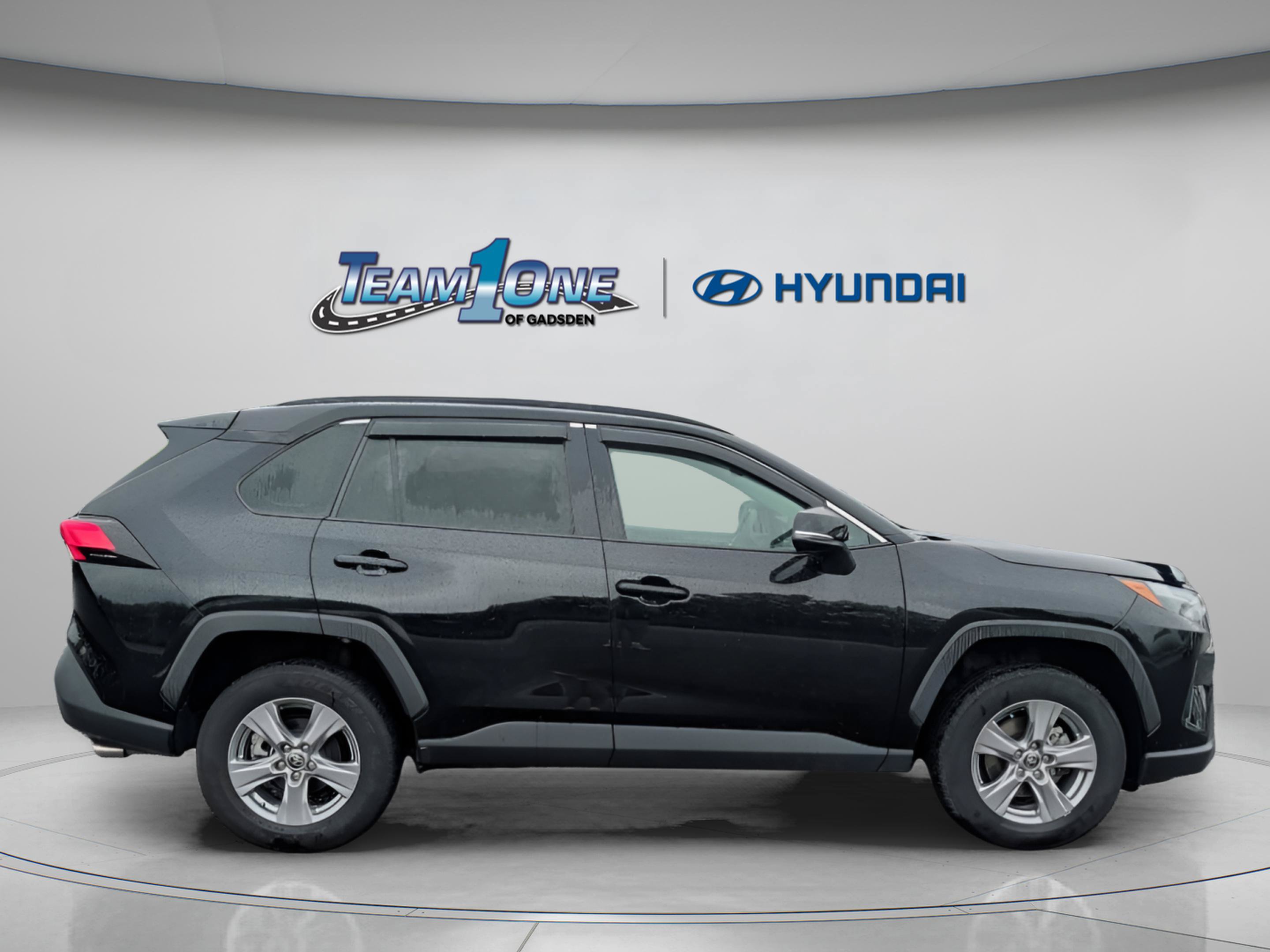 Used 2024 Toyota RAV4 XLE w/ Convenience Package AWD/4WD image 6