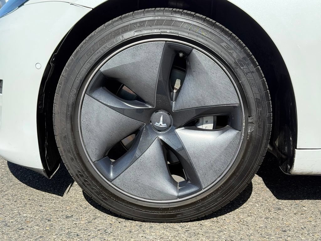 Used 2019 Tesla Model 3 Standard Range Plus RWD image 13