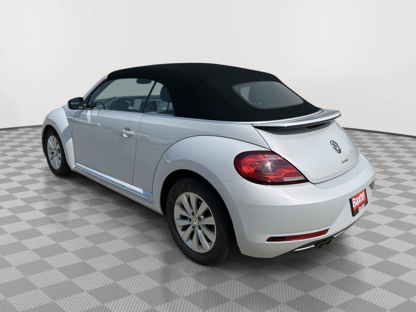 Used 2019 Volkswagen Beetle 2.0T S FWD image 6