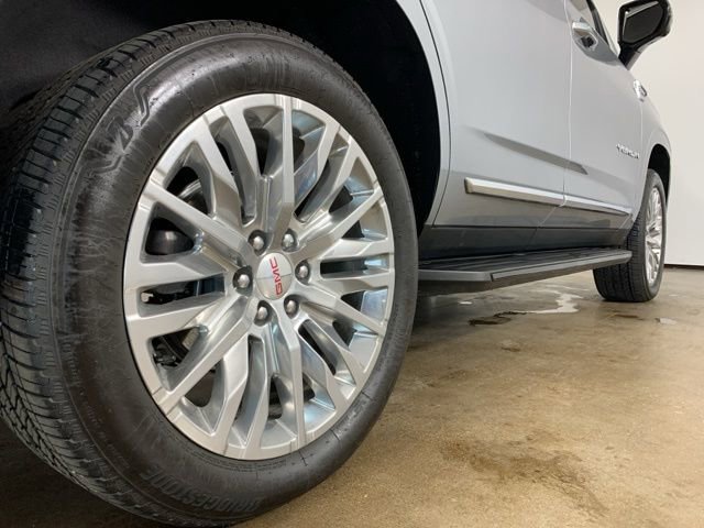 Used 2025 GMC Yukon Elevation w/ LPO, Floor Liner Package image 9